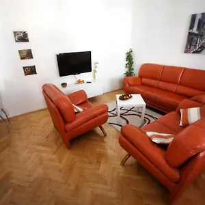 Apartament U Areny